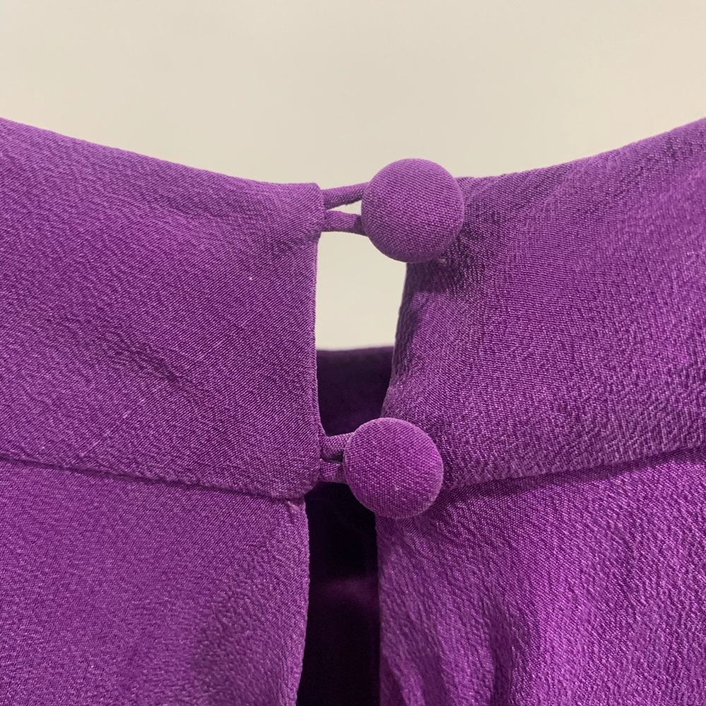 Bebe Open Back Top 💜💁🏻♀️ - Picture 4 of 7